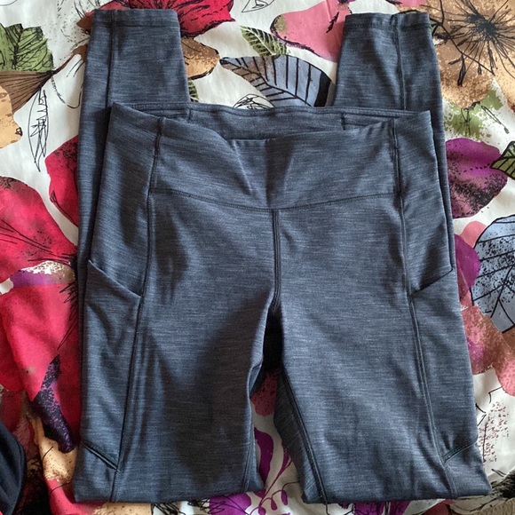 Lululemon Speed Up Tight - Picture 6 of 10